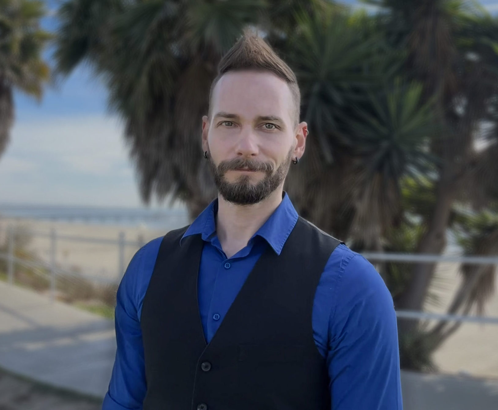 Professional photo of SiteTrax.io's Chief Strategy Officer, Aaron Tarnowski